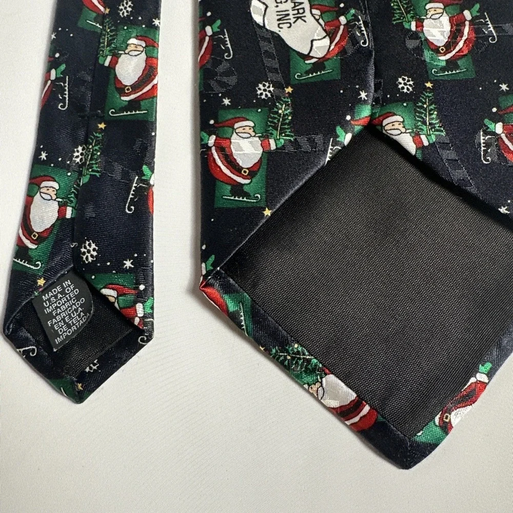Hallmark Yule Tie Greetings Santa Christmas Novelty Necktie Holiday Office Party